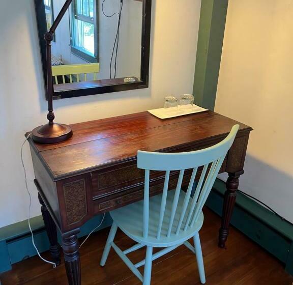 家庭小型套房, Chester Inn