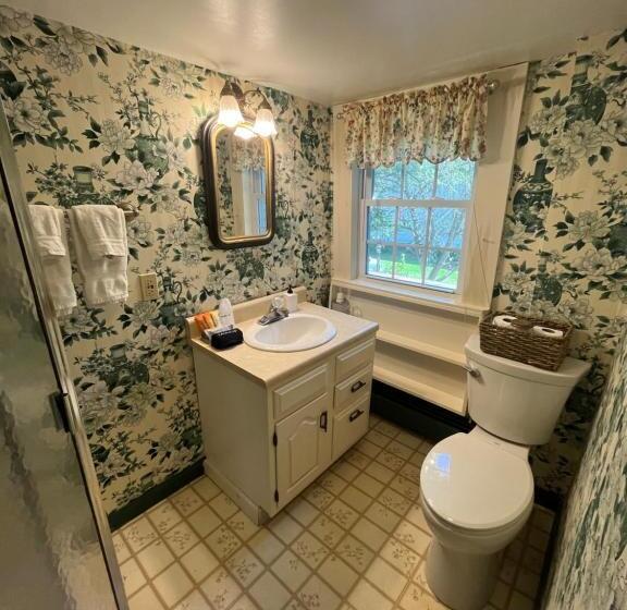 Семейный Полулюкс, Chester Inn