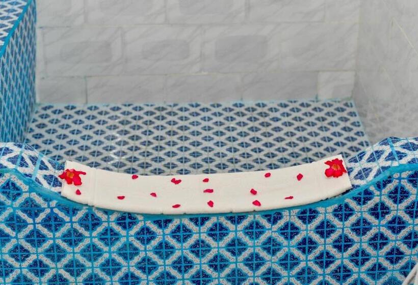 标准间, Minara Miwili   Forodhani Park