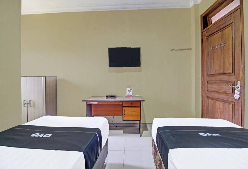 Номер Deluxe, Collection O 91666 Meyli Guesthouse