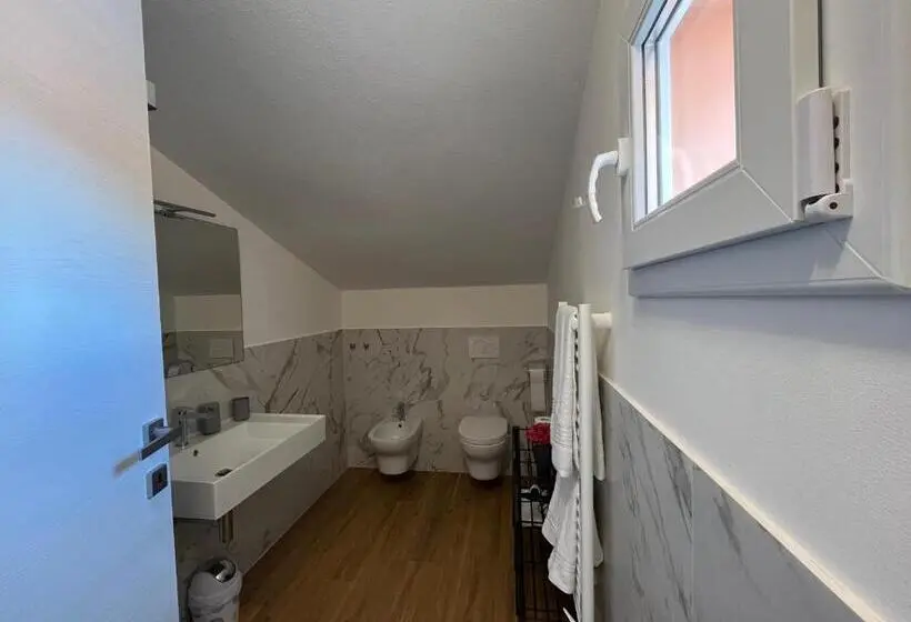 اتاق استاندارد, Guest House All 83