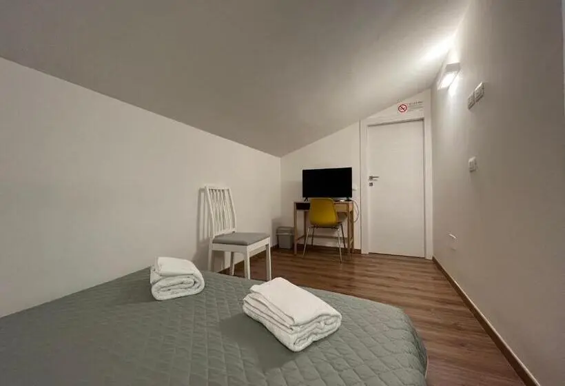اتاق استاندارد, Guest House All 83