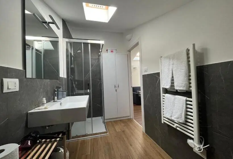 اتاق استاندارد چهار تخته, Guest House All 83