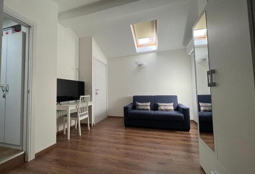 اتاق استاندارد چهار تخته, Guest House All 83