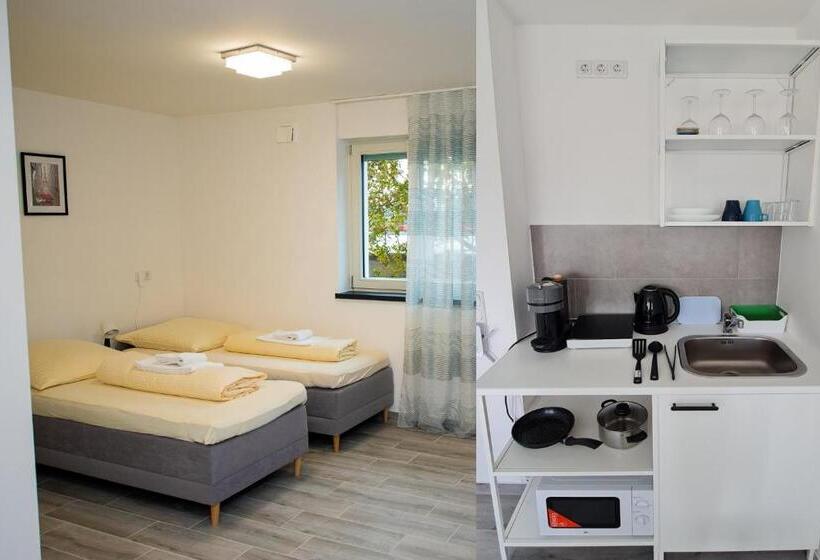 غرفة قياسية, Studio Für 4 Personen