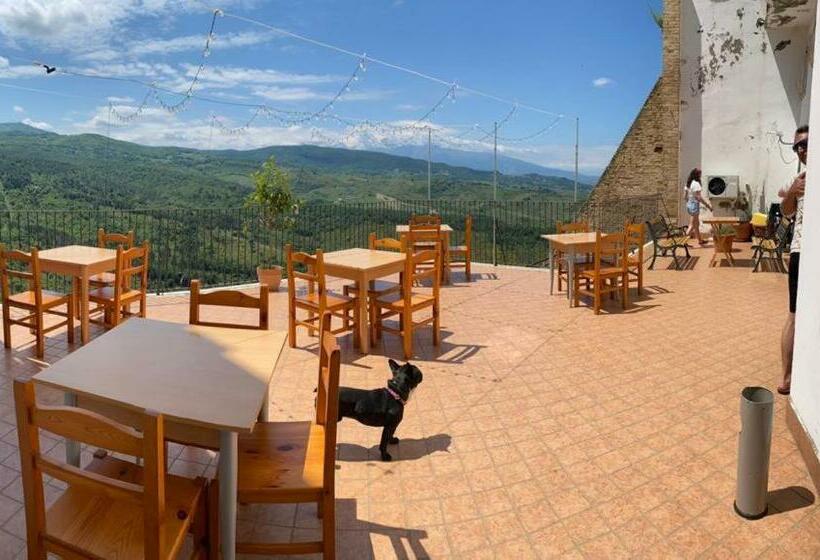 חדר סטנדרט לארבעה, Il Castello Di Atessa