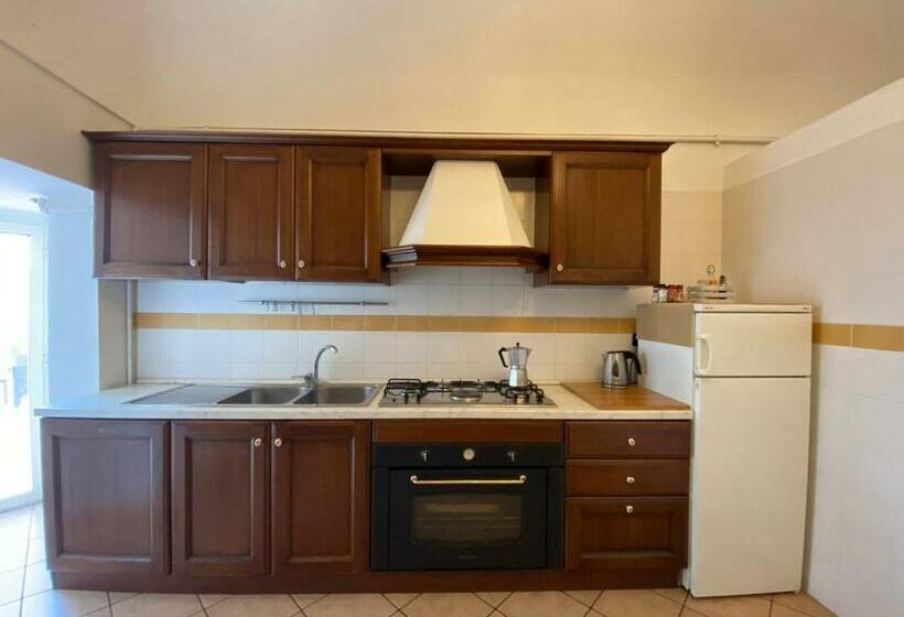 חדר סטנדרט לארבעה, Il Castello Di Atessa