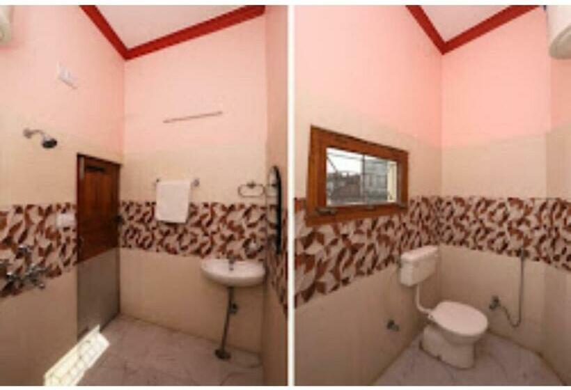 غرفة ديلوكس, Chaitdeep Palace, Gorakhpur