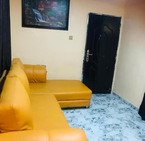 آپارتمان 1 خوابه همکف, Umbrella Properties Eleyele Ibadan
