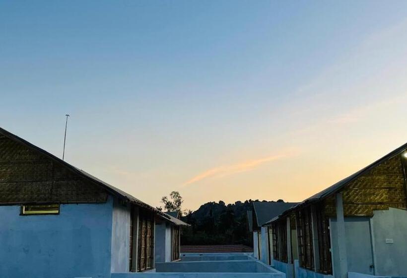 اتاق استاندارد, Greenstone Resort Hampi