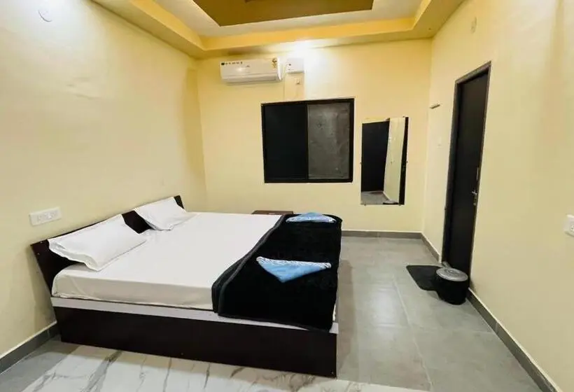 デラックスルーム, Greenstone Resort Hampi