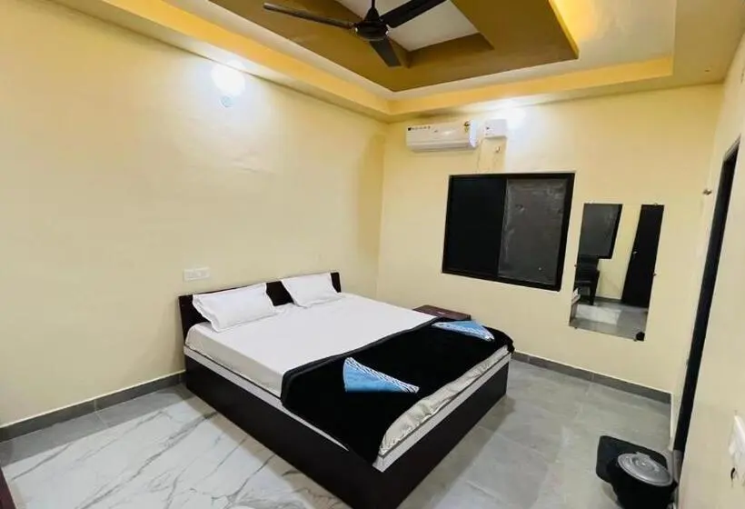 デラックスルーム, Greenstone Resort Hampi