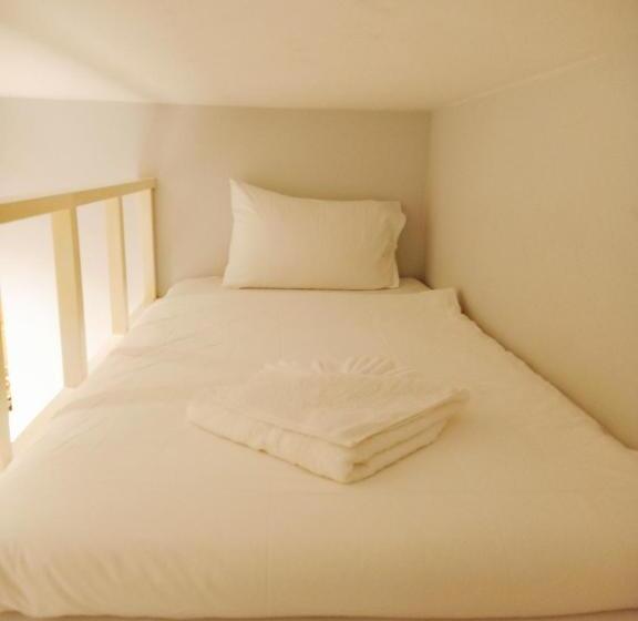 اتاق استاندارد سه نفره, Icon Hotel Hatyai