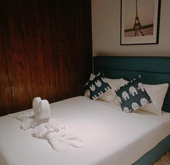 اتاق استاندارد چهار تخته, Icon Hotel Hatyai