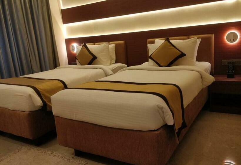 חדר סופריור, Golden Retreat