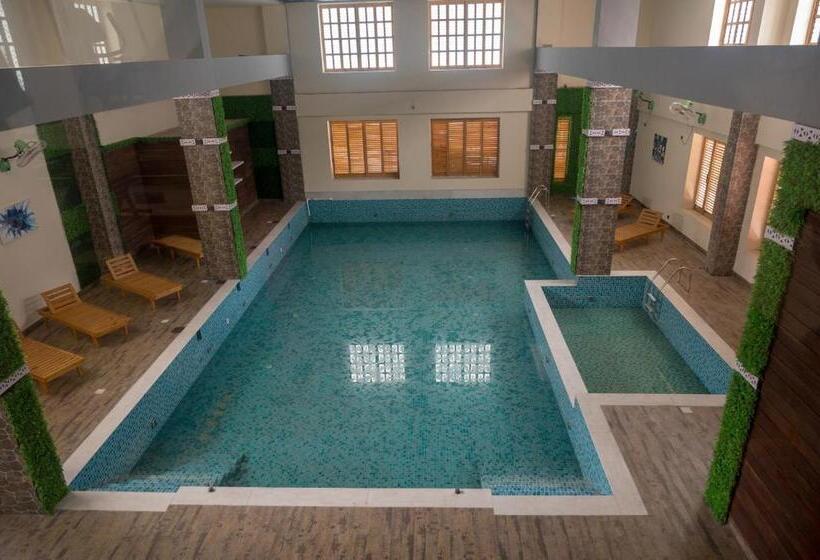 חדר סופריור, Golden Retreat