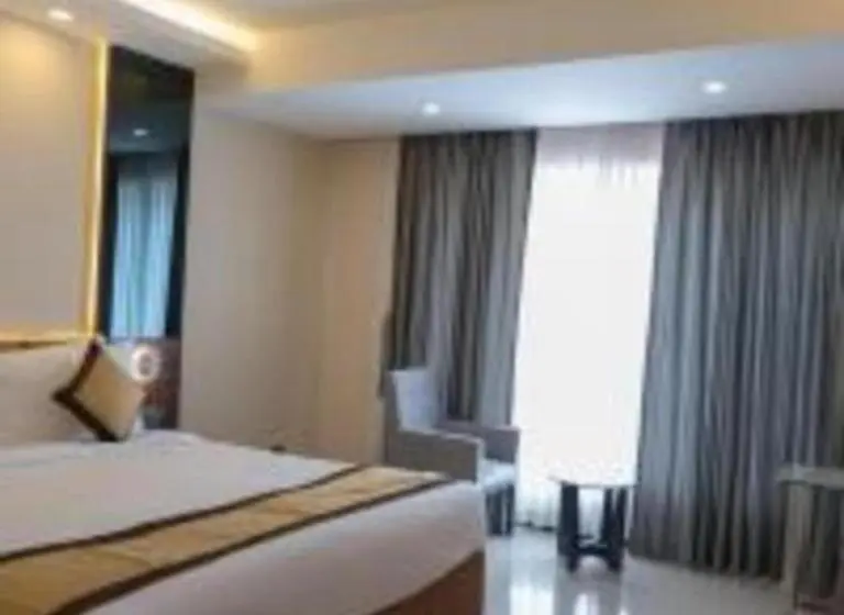 デラックスルーム, Golden Retreat