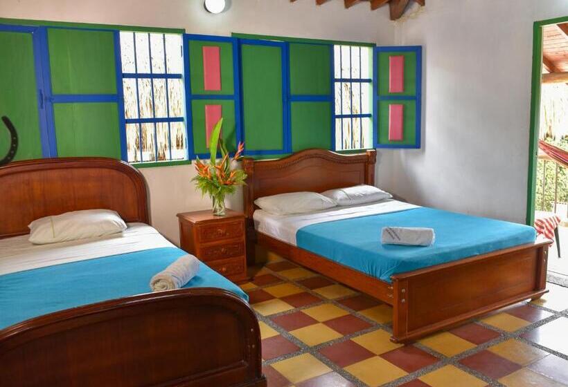 חדר דלוקס לשלושה, Hacienda La Bonita