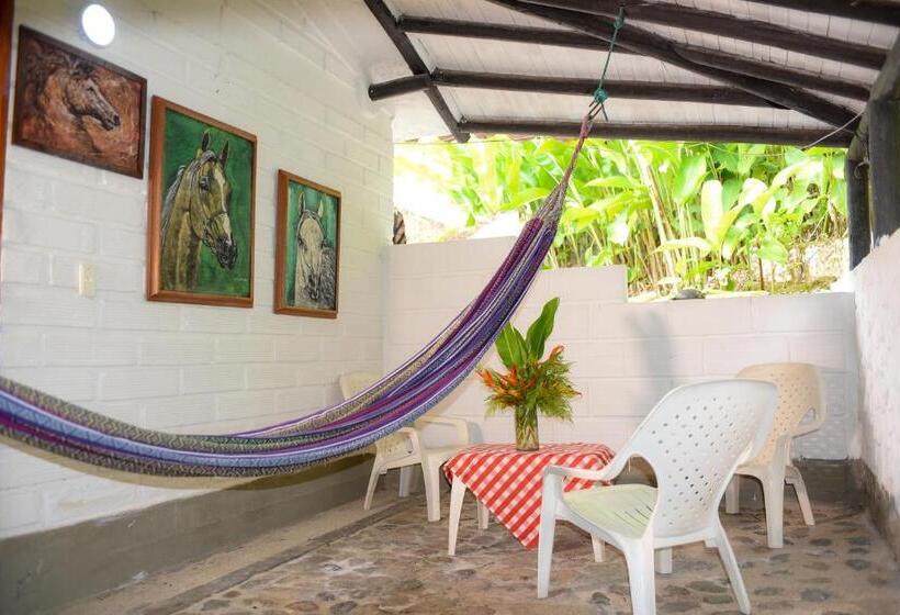 סוויטה עם מרפסת, Hacienda La Bonita
