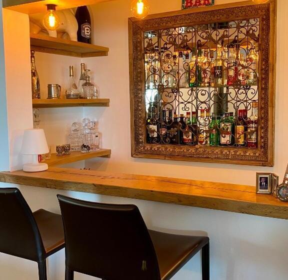 בית, חדר שינה 1, Marti Watersports