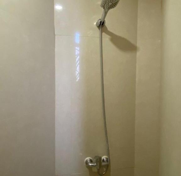 اتاق استاندارد, Art Hotel Downtown