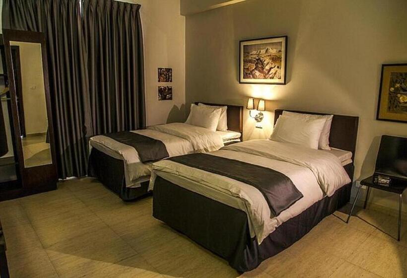 اتاق استاندارد, Art Hotel Downtown