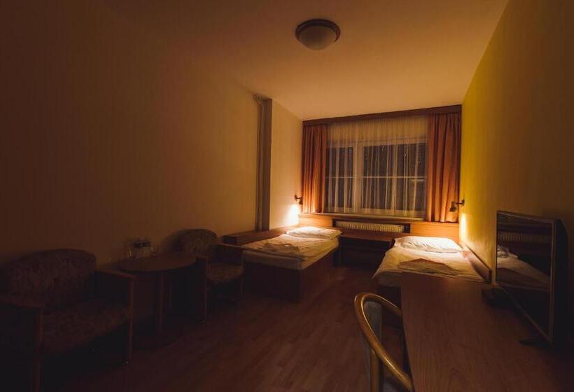 Standard Szoba, Annahof