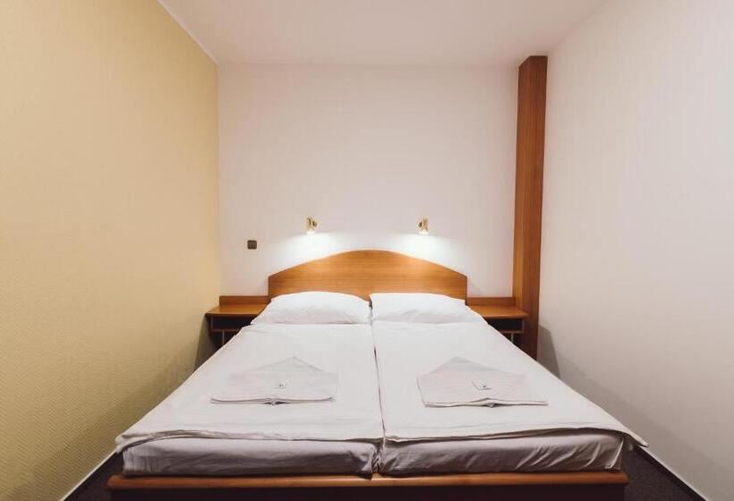 Standard Szoba, Annahof