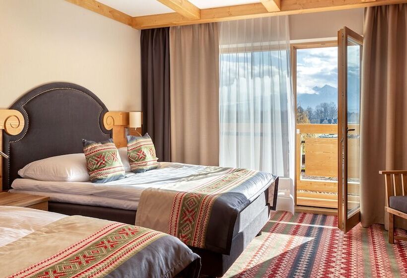 اتاق سوپریور, Bania Thermal & Ski