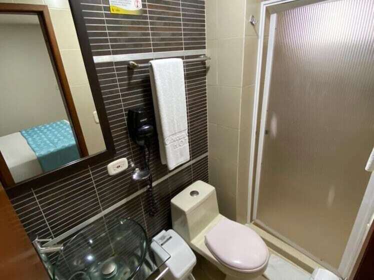 חדר סטנדרט, Cabecera Country