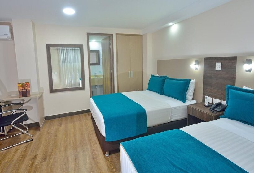 חדר סופריור, Cabecera Country