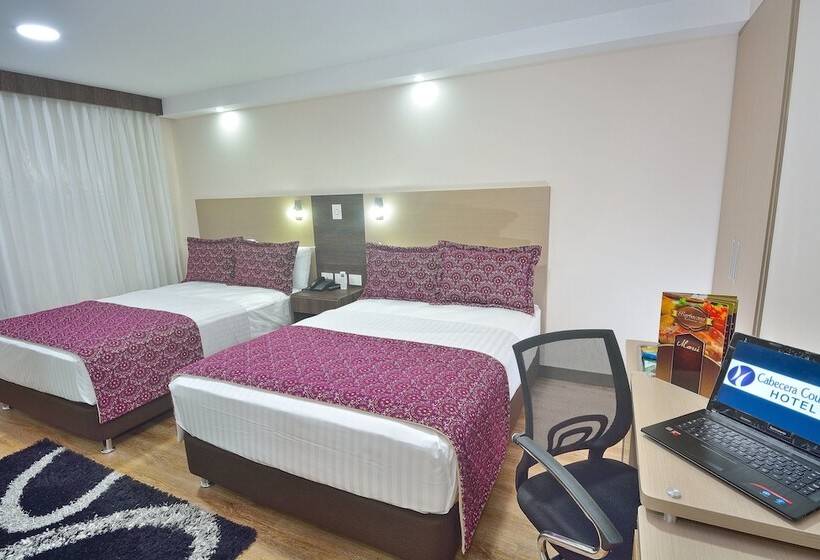 חדר סופריור לשלושה, Cabecera Country