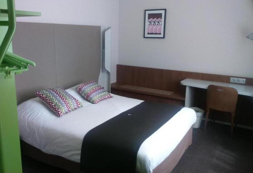 غرفة قياسية رباعية, Campanile Annemasse Gare– Genève