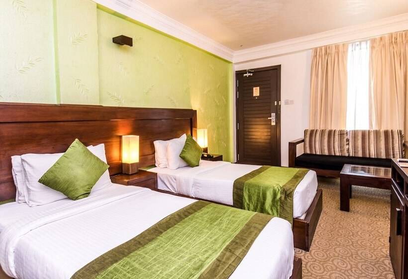 Habitación Deluxe, Ceylon City Hotel, Colombo