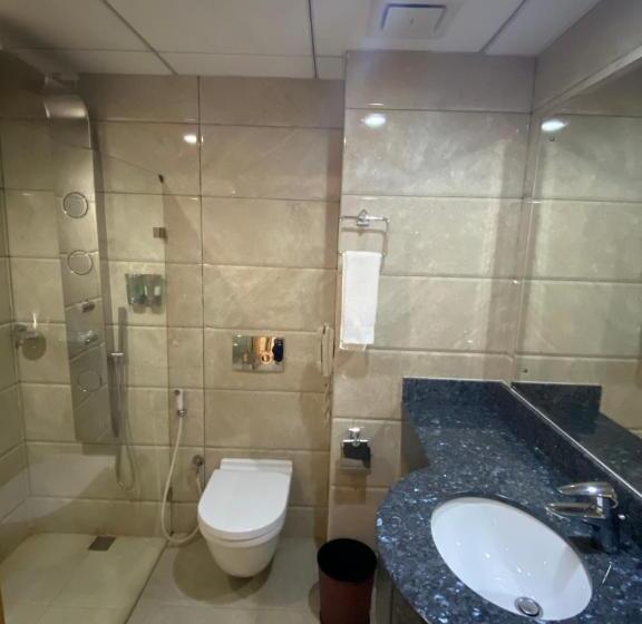 اتاق سوپریور با تخت بزرگ, City Center