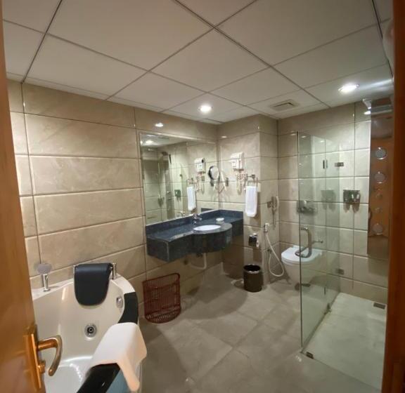 سوییت جونیور, City Center