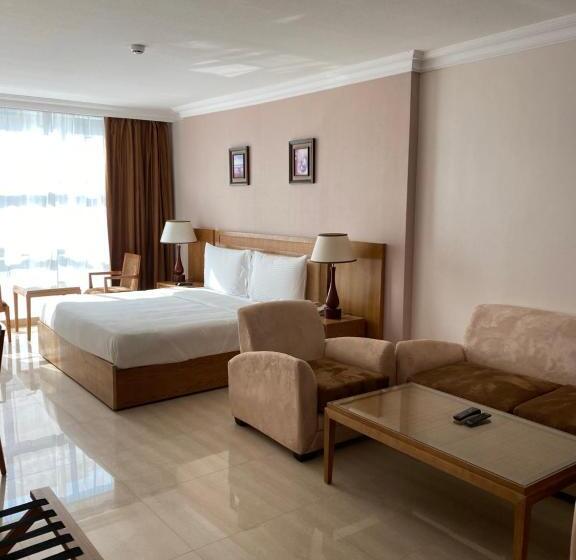 سوییت جونیور, City Center