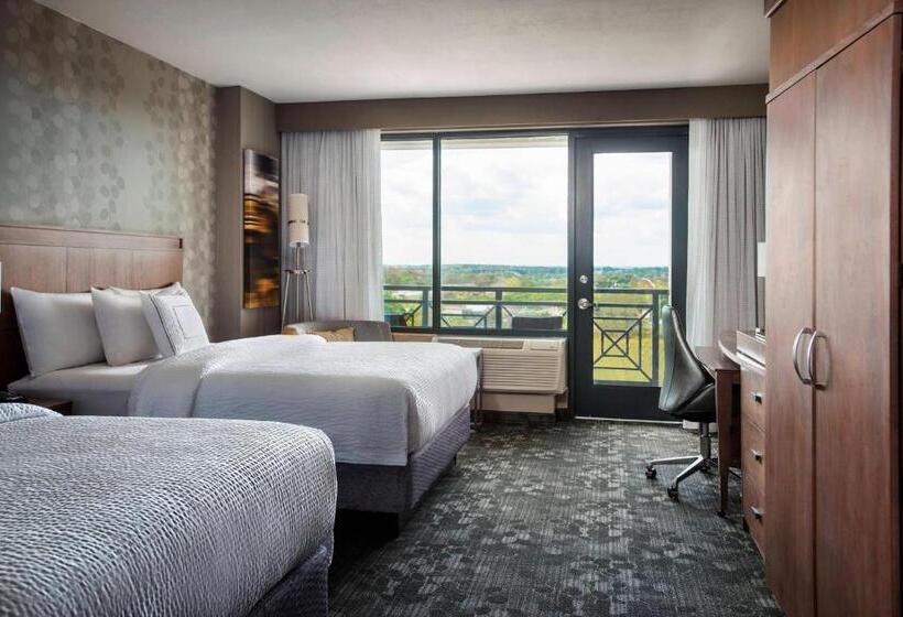 Номер Стандарт с Балконом, Courtyard By Marriott Philadelphia Lansdale