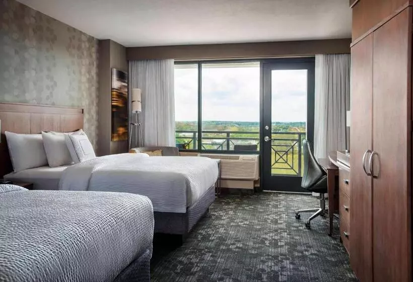 バルコニー付きスタンダードルーム, Courtyard By Marriott Philadelphia Lansdale