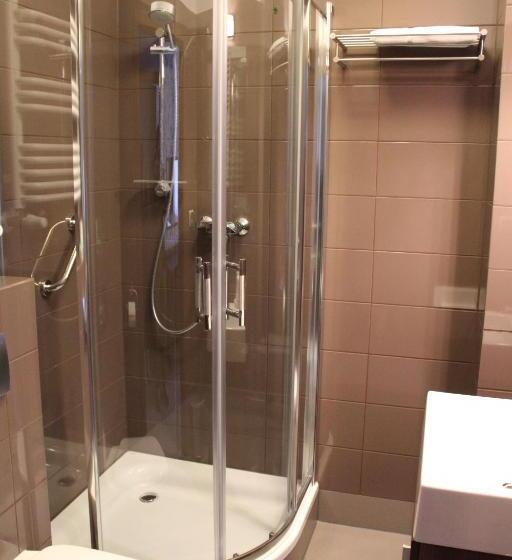 패밀리 룸, Dobry Klimat