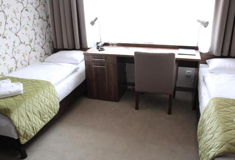 패밀리 룸, Dobry Klimat