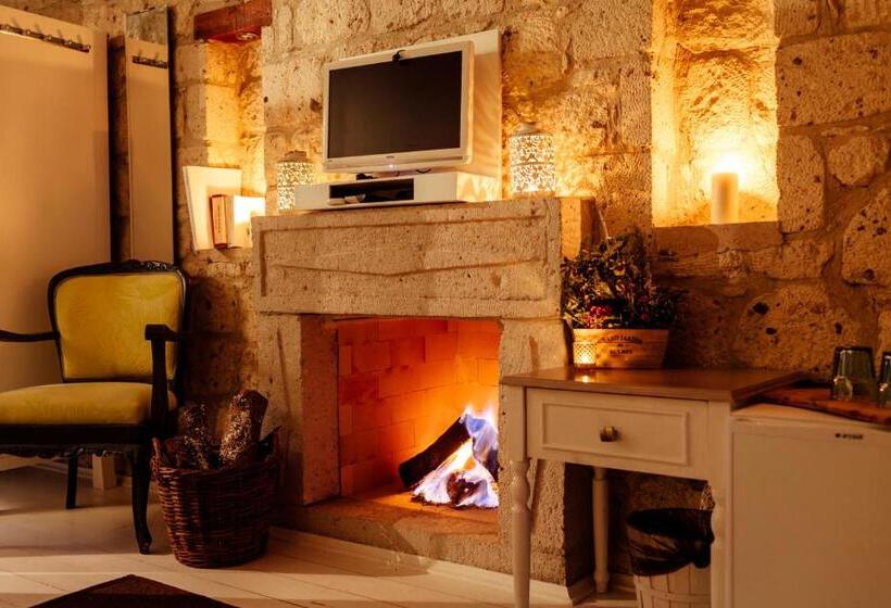 プールの見えるデラックスルーム, Evliyagil Hotel By Katre