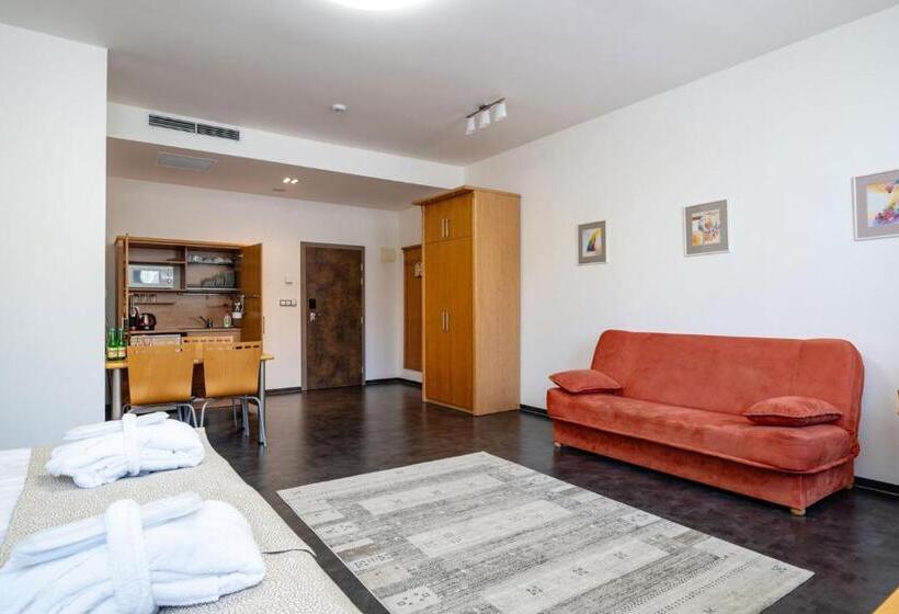 Апартаменты Deluxe 1 Спальня, Galant Mikulov