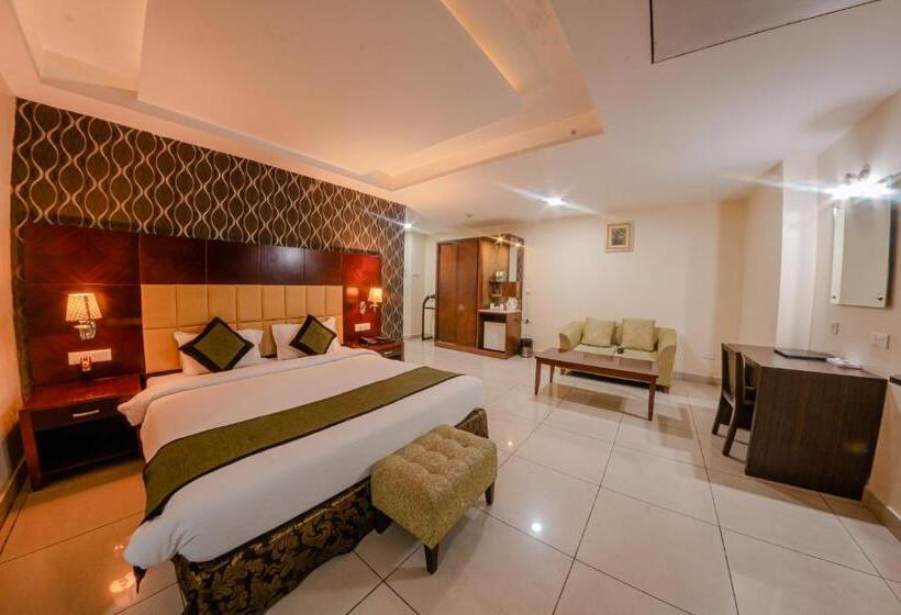 اتاق کلاب, Gateway Grandeur