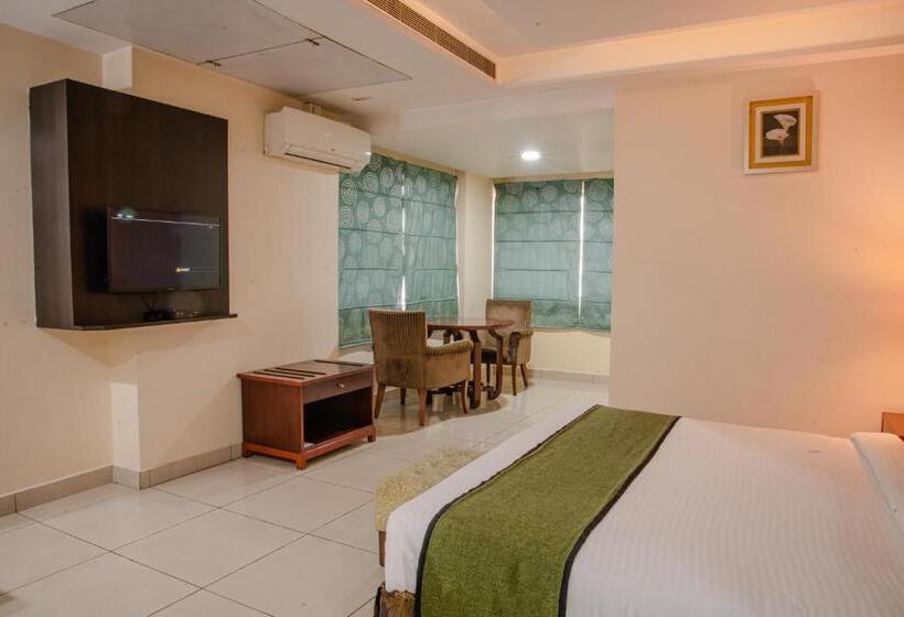 اتاق کلاب, Gateway Grandeur