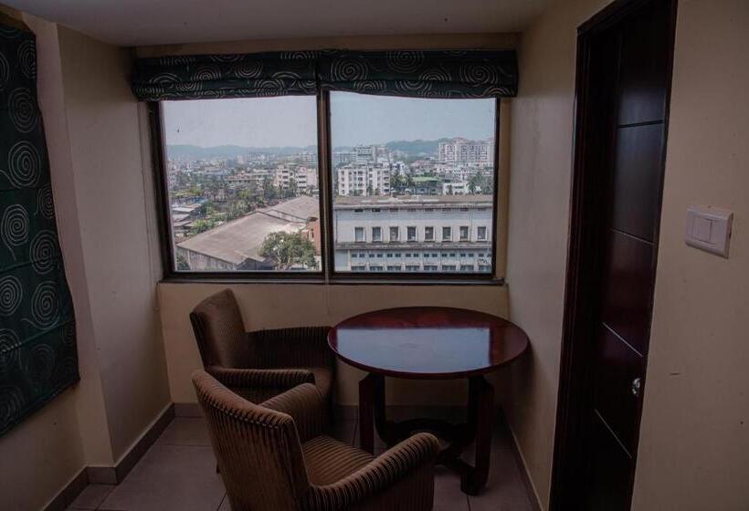 اتاق کلاب, Gateway Grandeur