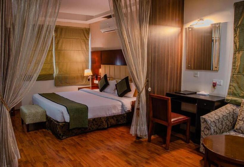 اتاق کلاب, Gateway Grandeur