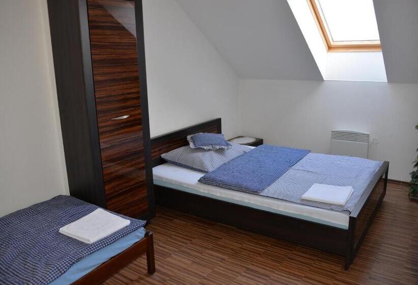 스탠다드 트리플 룸, Harmony Hall