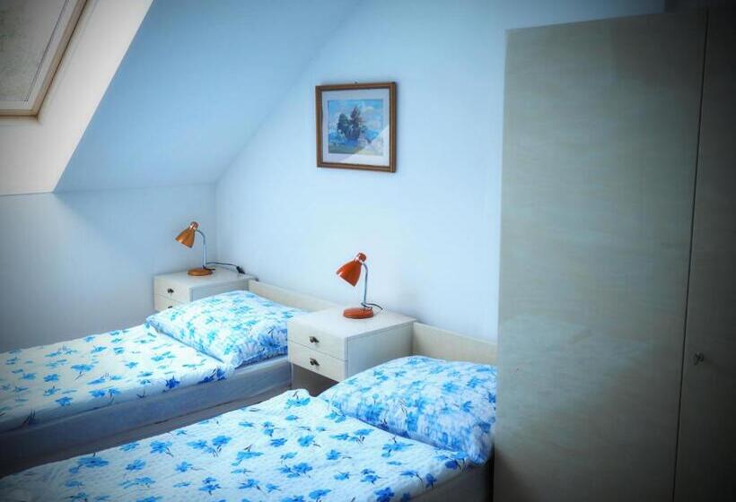 4인용 스탠다드 룸, Harmony Hall