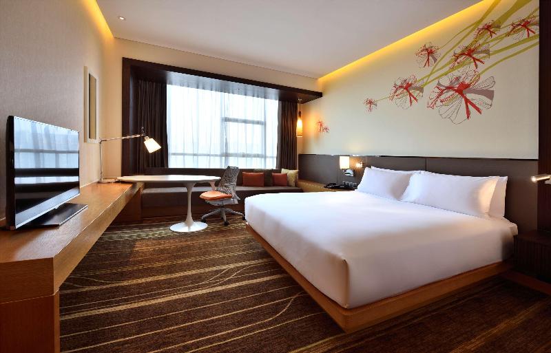 اتاق استاندارد با تخت بزرگ, Hilton Garden Inn Chengdu Huayang